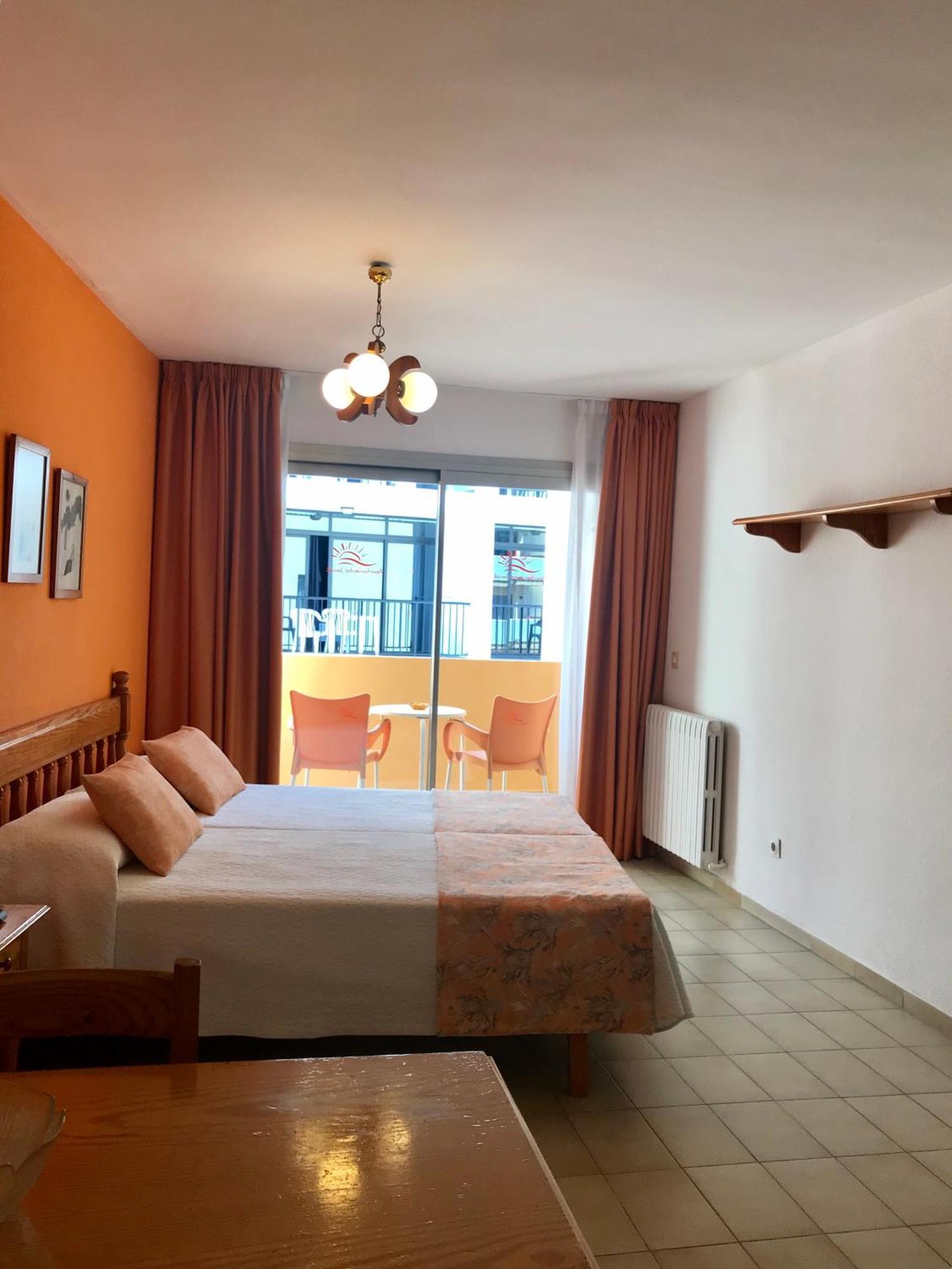 Apartamentos Jovial San Antonio  Exterior foto