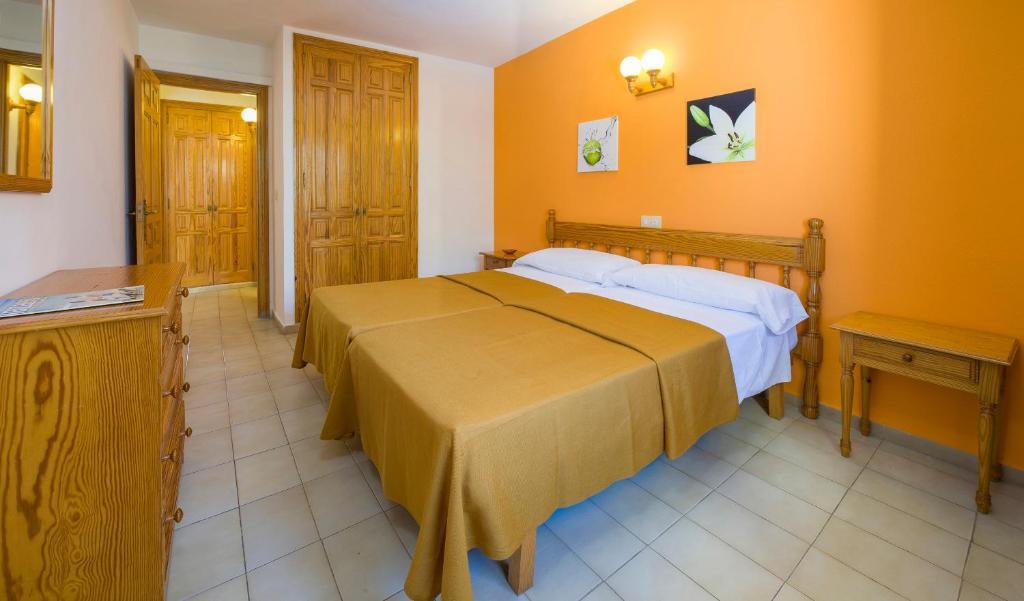 Apartamentos Jovial San Antonio  Cameră foto