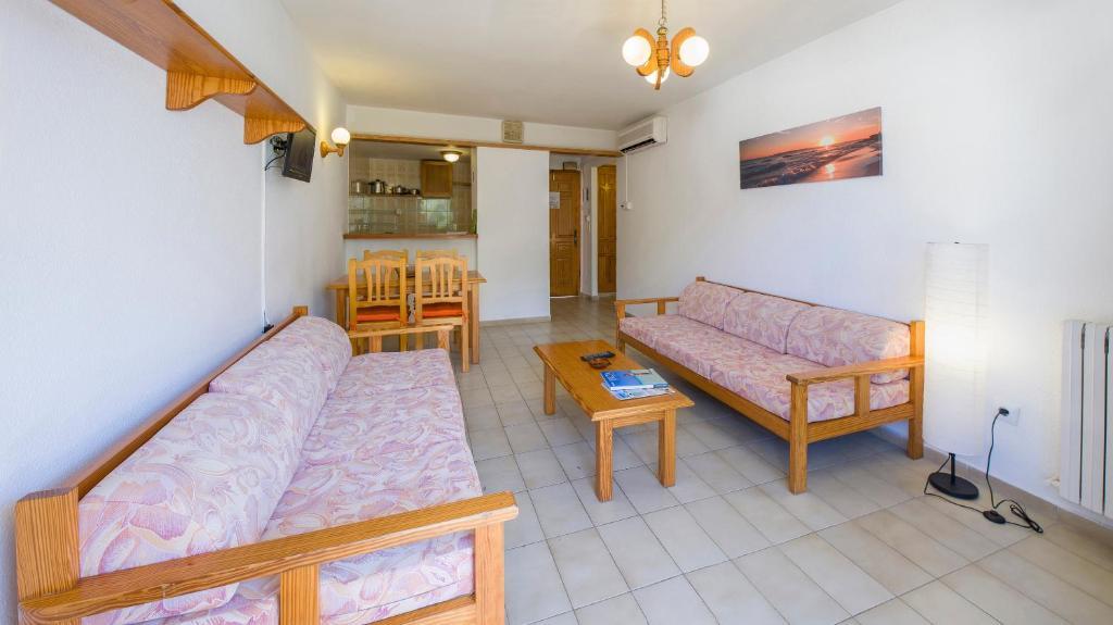 Apartamentos Jovial San Antonio  Cameră foto