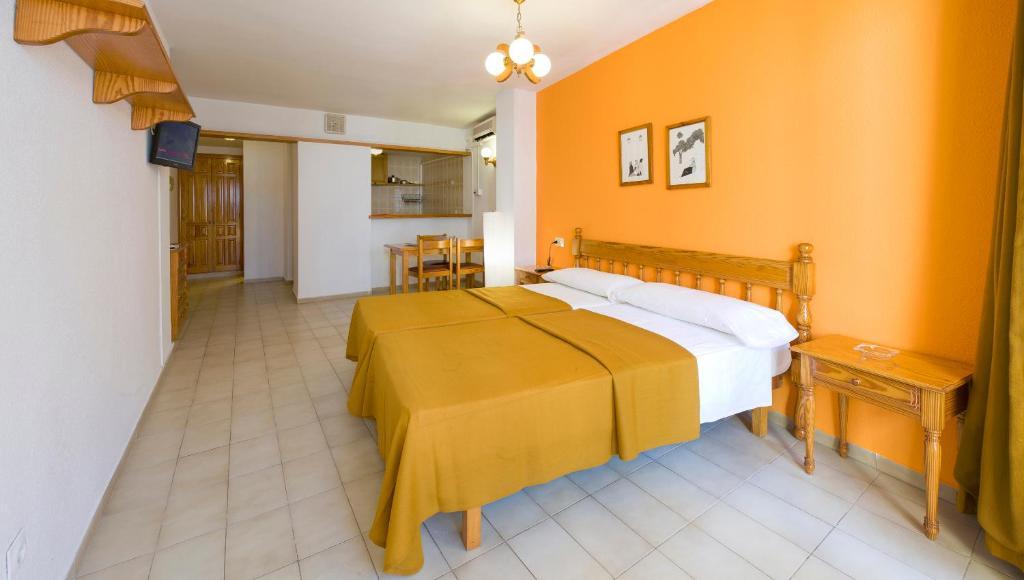 Apartamentos Jovial San Antonio  Exterior foto