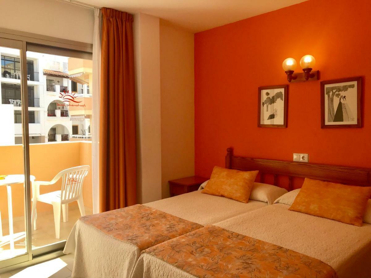 Apartamentos Jovial San Antonio  Exterior foto